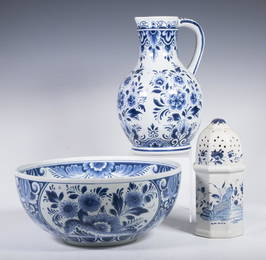 GROUP OF DUTCH DELFT POTTERY