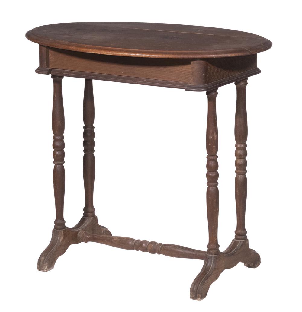 PINE OVAL STAND (1 of 3)