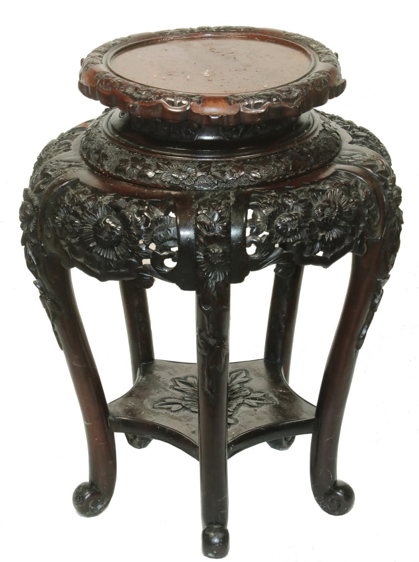 CHINESE TABORET (1 of 1)