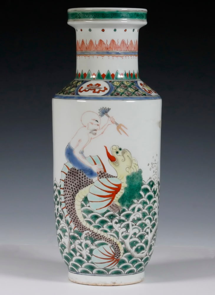 SMALL DAOGUANG ROULEAU VASE (1 of 5)