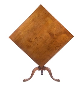 QUEEN ANNE TILT TOP TEA TABLE