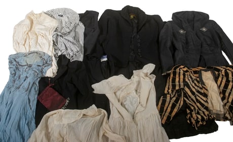 VINTAGE LADIES CLOTHING