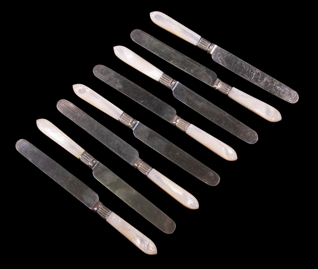 MOTHER-OF-PEARL HANDLE KNIVES: Set of (8) Vintage Luncheon Knives, with silver-plate blades and mother-of-pearl handles, no maker's mark, 7 1/4" long.