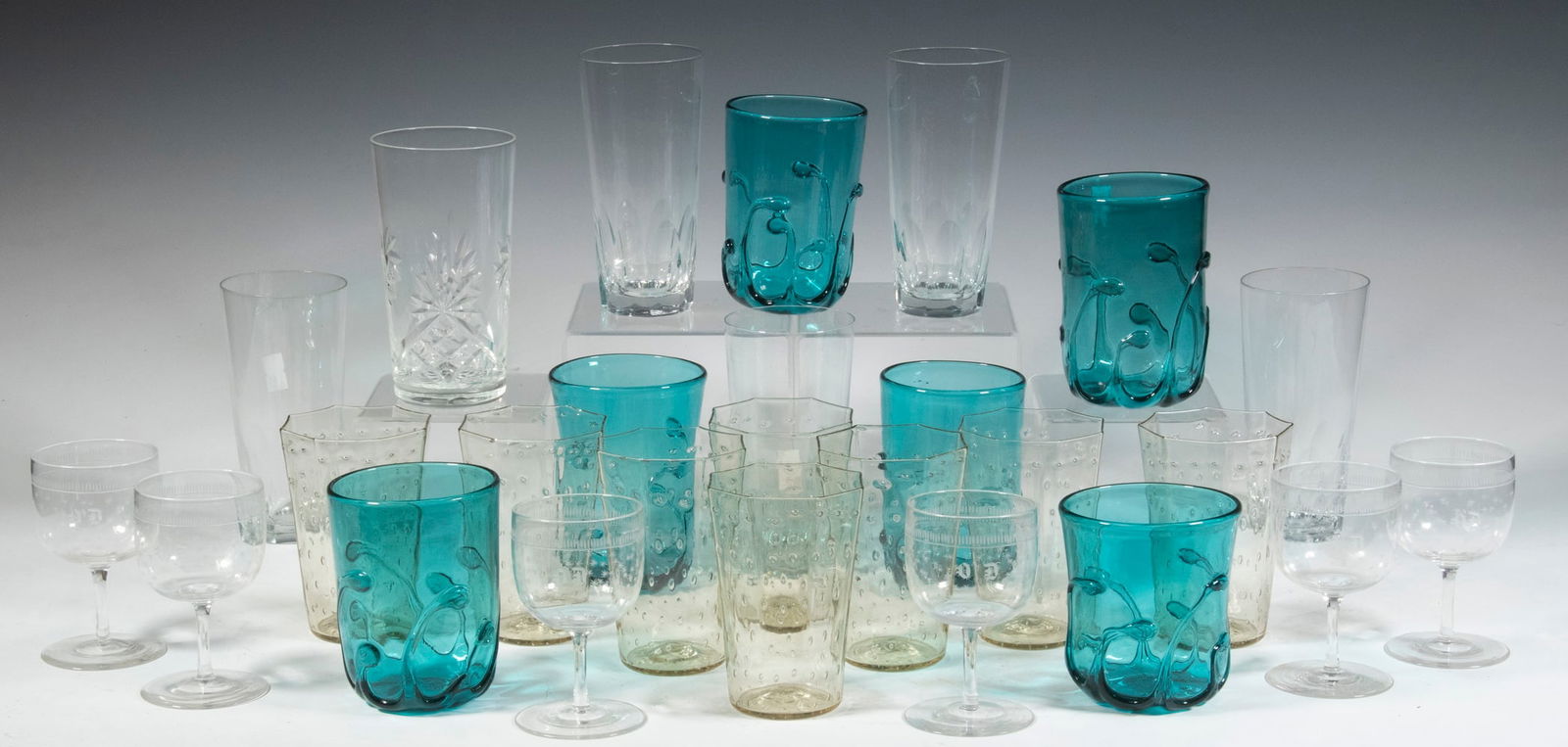 ASSORTED FINE GLASSWARE (1 of 5)