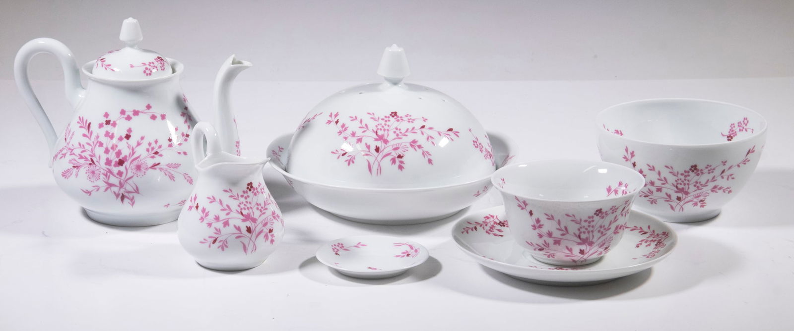 D. PORTHAULT GIRAUD LIMOGES PORCELAIN DISHES (1 of 4)