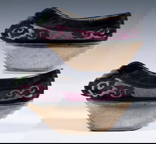 PAIR OF CHINESE QING MANCHU NOBLEWOMAN'S SHOES