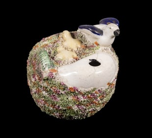 STAFFORDSHIRE PORCELAIN BIRD'S NEST INKWELL