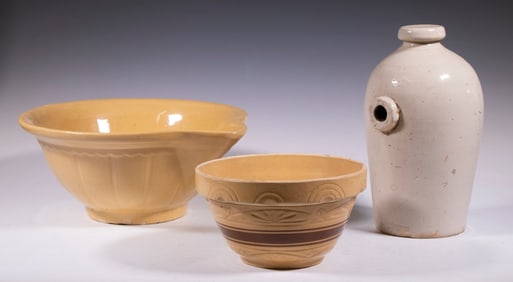ANTIQUE CERAMIC ACCESSORIES