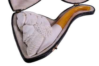MEERSCHAUM FIGURAL PIPE IN CASE