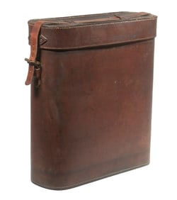 LEATHER WINE CARRIER