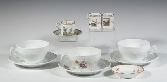 RICHARD GINORI CUPS & SAUCERS