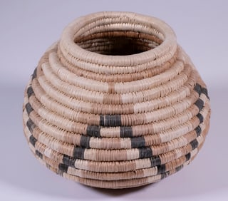 SERI NATIVE AMERICAN COIL BASKET