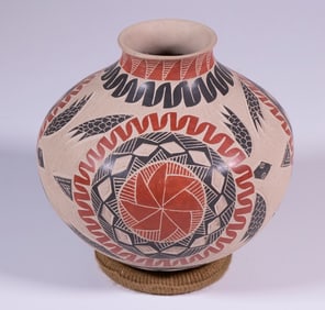 MATA ORTIZ POTTERY JAR BY ELEAZAR QUINTANA