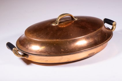 LIDDED COPPER WARMING PLATTER BY BUFFALO MFG. CO.