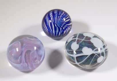 AMERICAN ART GLASS PAPERWEIGHTS