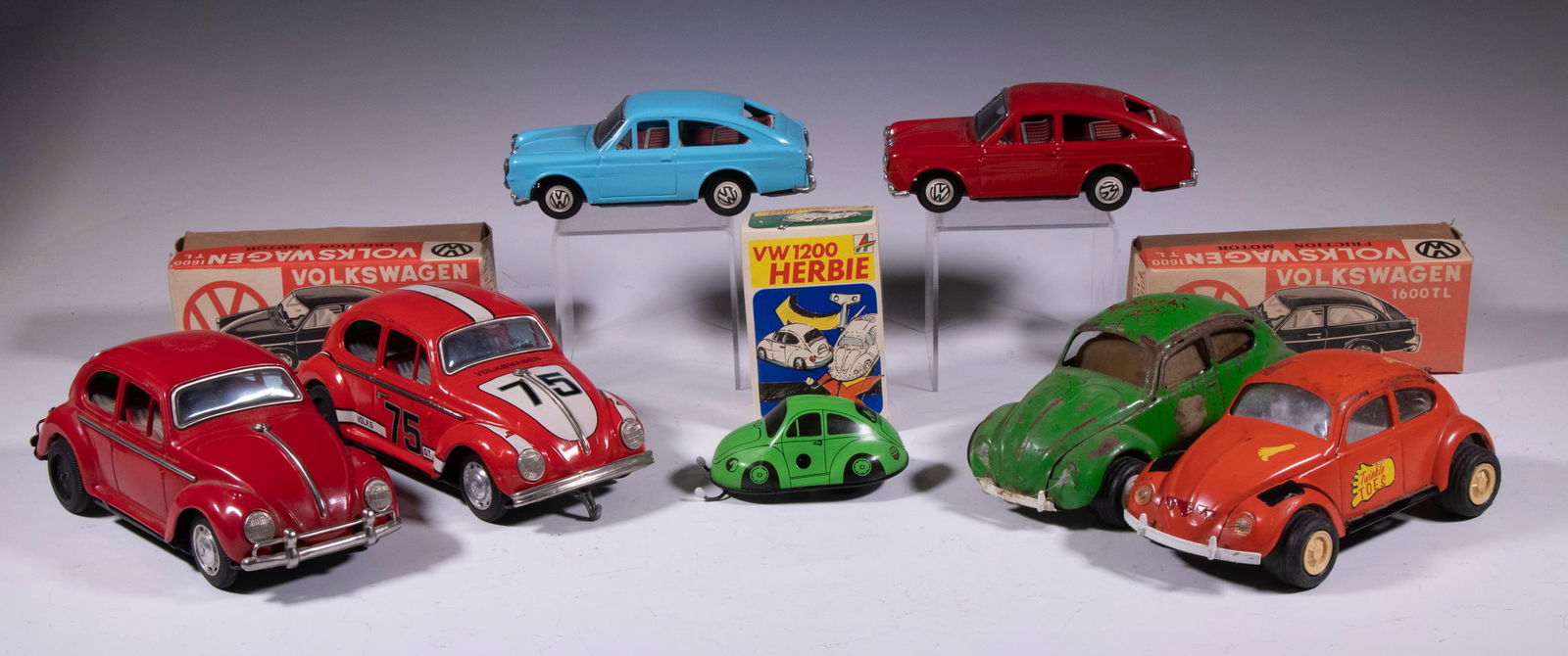 VINTAGE VW BEETLE TIN LITHO & STEEL TOY CARS (1 of 5)