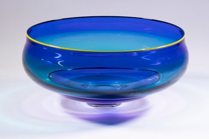 ALEX BRAND (US, 20TH C.) ART GLASS BOWL