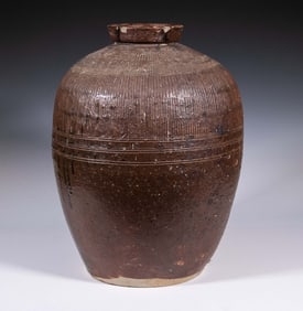 MEDIUM SIZED CHINESE POTTERY WATER JUG
