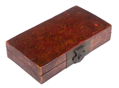 CHINESE EXPORT LACQUERED TRINKET BOX
