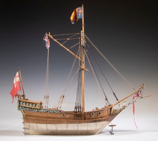 ENGLISH CARAVEL MODEL, LOOSE, NO STAND