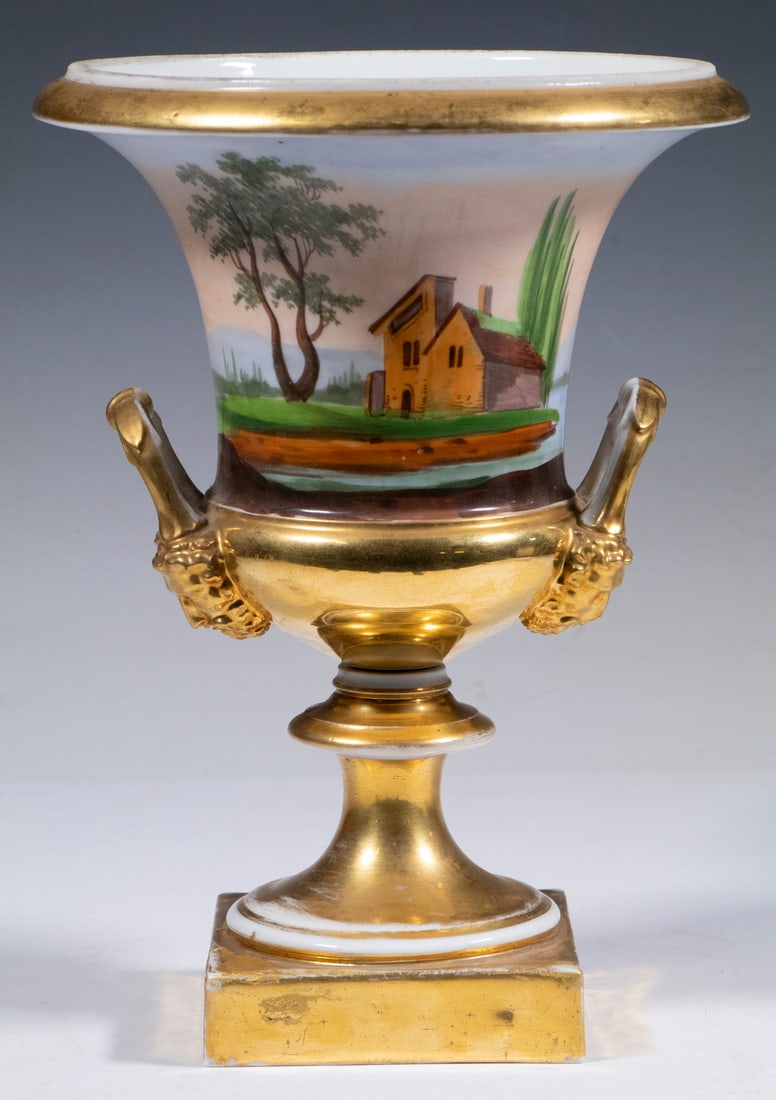 OLD PARIS PORCELAIN CAMPAGNA FORM URN (1 of 2)