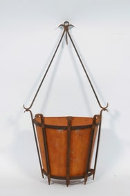 METAL HANGING PLANTER