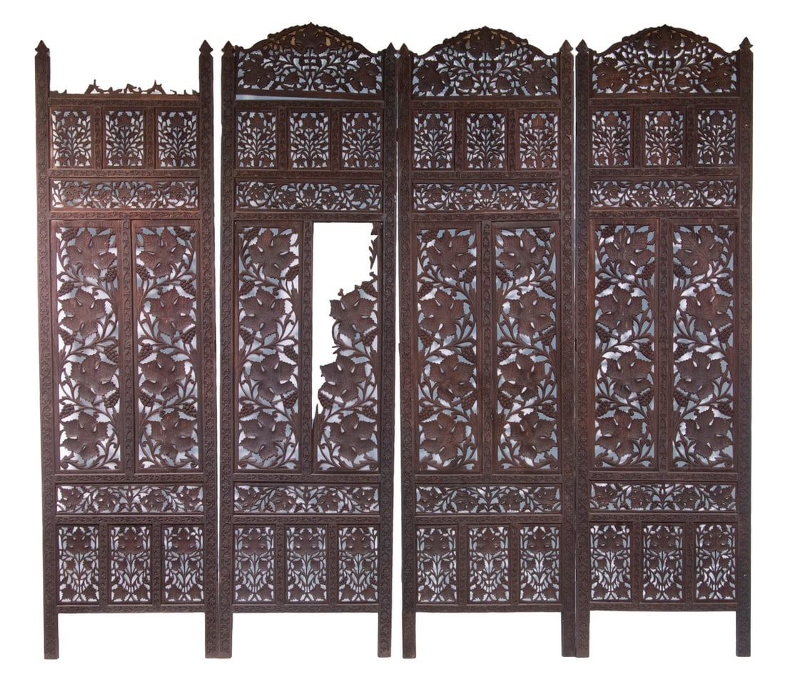 BRITISH COLONIAL INDIAN PIERCEWORK SANDALWOOD SCREEN (1 of 3)