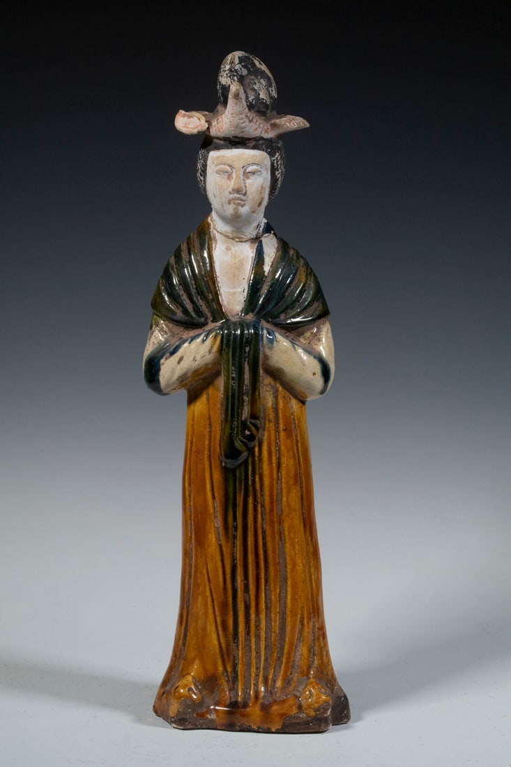 CHINESE TERRA COTTA FEMALE FIGURE (1 of 4)