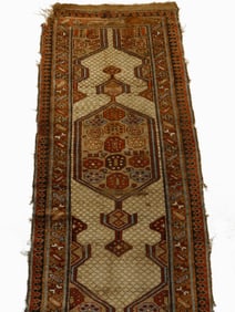 SERAB RUNNER - 2'-8" x 8'-6"