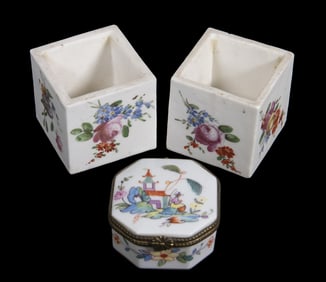 (3 PCS) FRENCH PORCELAIN, INCL LIMOGES FOR TIFFANY & CO.