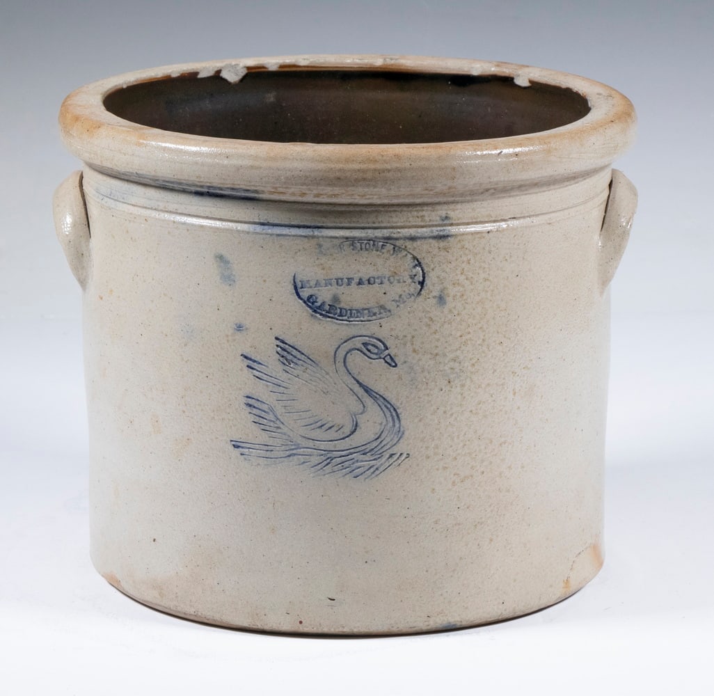 GARDINER, ME STONEWARE CROCK (1 of 3)