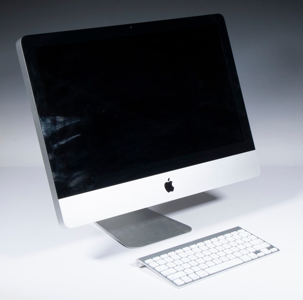 APPLE IMAC A1311 COMPUTER: APPLE IMAC A1311 COMPUTER Desktop Computer, s/n CO2FGRP3DHJF, purchased in 2010, with built-in 21.5" screen, keyboard, 3.06GHz Intel Core i3 processor with 4MB level 3 cache, four USB ports, SDXC