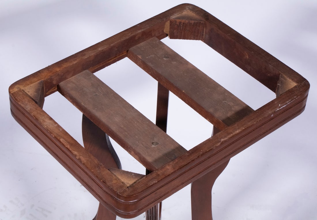 VICTORIAN MARBLE TOP STAND - 3