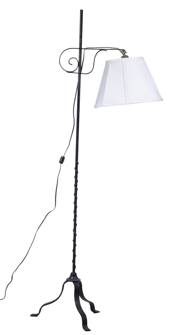 IRON FLOOR LAMP - 2