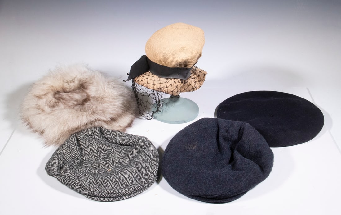 (5) ASSORTED VINTAGE HATS & STAND: (5) ASSORTED VINTAGE HATS & STAND Including: Jean Guy Haute Mode mink hat, green knit lining; Black wool Beret De Luxe ELO Campan; Ladies straw hat with veil by Stern Brothers New York, tears and