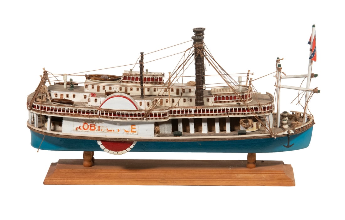 CASED MODEL STEAMBOAT ROBERT E. LEE - 2