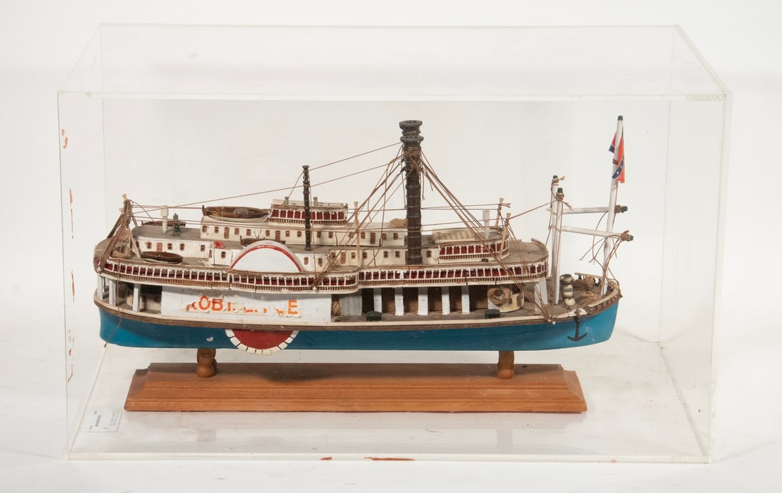 CASED MODEL STEAMBOAT ROBERT E. LEE - 3