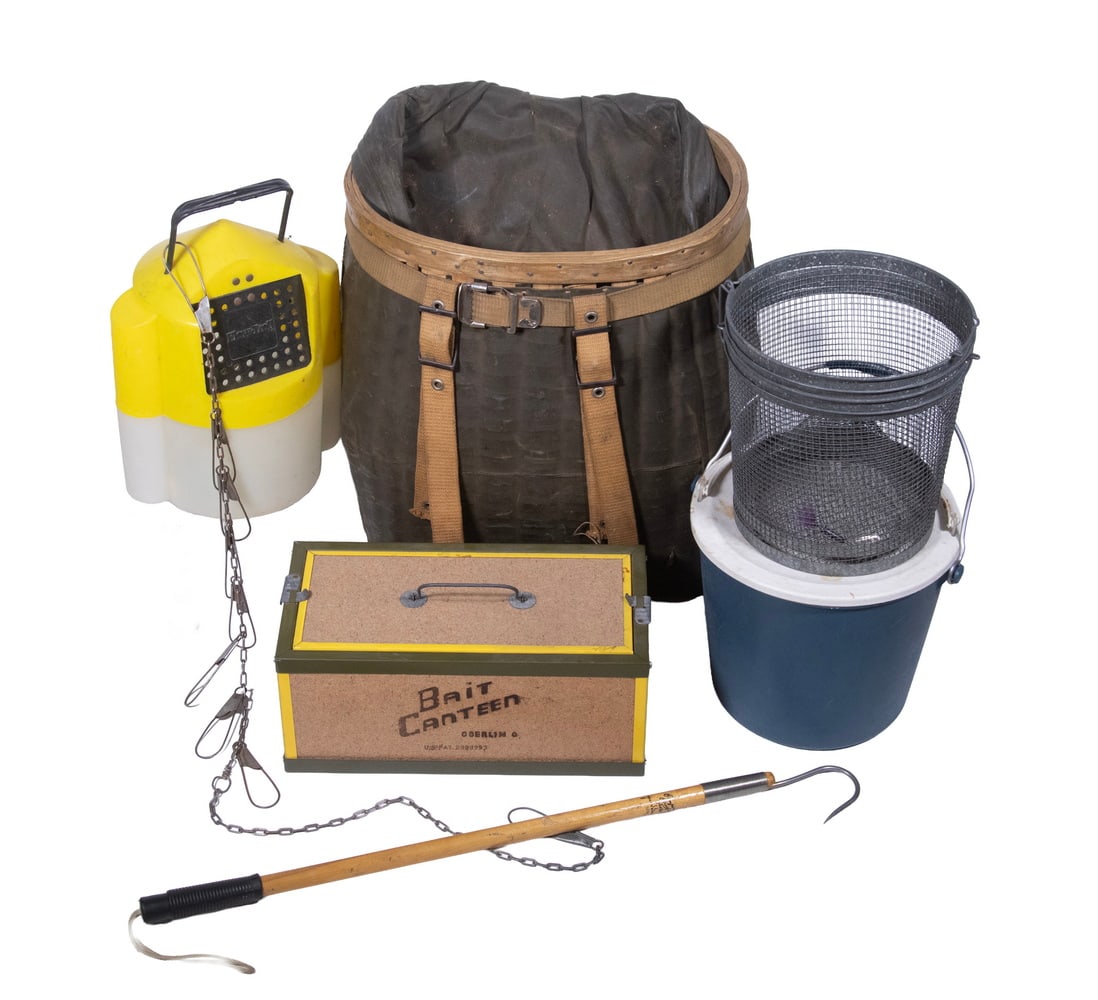 (6) FISHING ACCESSORIES (1 of 1)