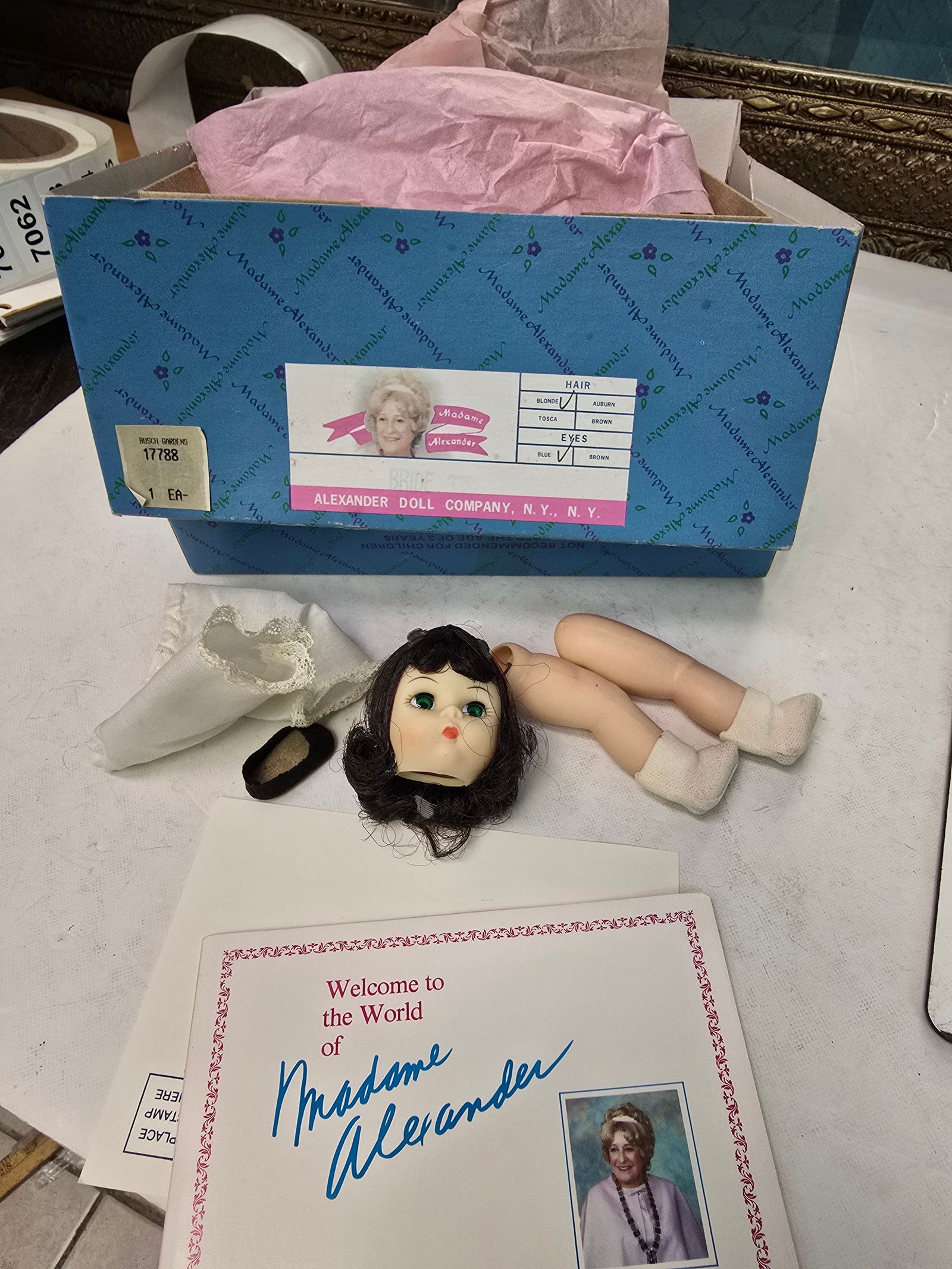 VINTAGE BOXED MADAME ALEXANDER DOLL PARTS WITH BOX (1 of 2)