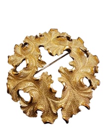 Pretty Trifari matte gold leaf design wreath brooch