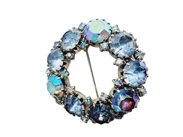 Vintage Signed Weiss Wreath AB Rhinestone Brooch (A1419)