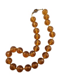 Beautiful faceted crystals beaded necklace
