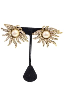 Vintage Unsigned Designer Quality Rhinestone Faux Pearl 80s Earrings