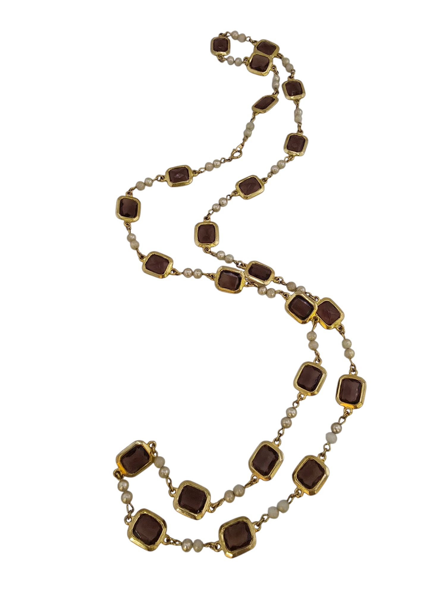 VINTAGE GLASS CHICKLET AND FAUX PEARL NECKLACE (1 of 4)