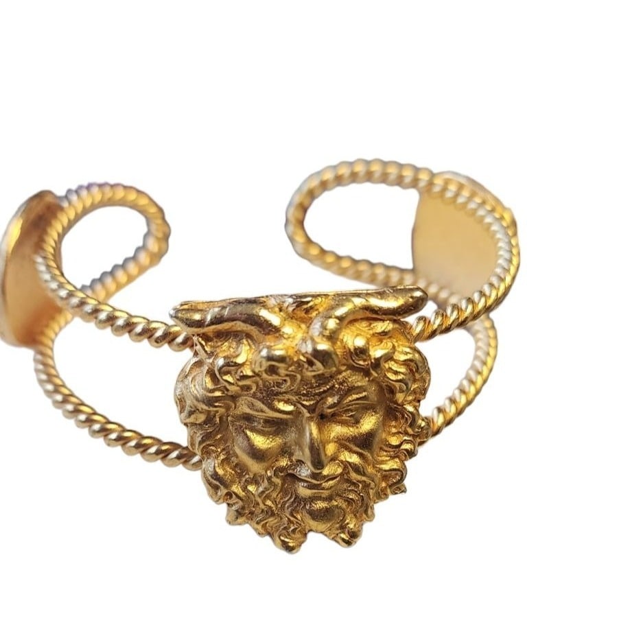 VINTAGE 80S MYTHOLOGICAL FACE MATTE GOLD CUFF BRACELET (1 of 5)
