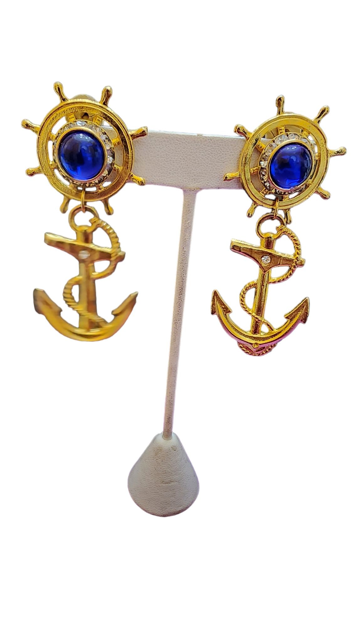 VINTAGE SIGNED AMY JO 80S ACRYLIC CAB ANCHOR CLIP EARRINGS (1 of 3)