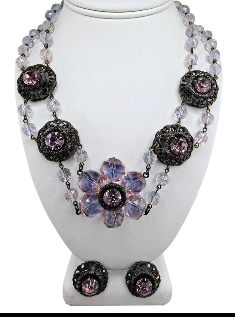 OUTSTANDING LILAC FACETED ALL CRYSTAL DEMI PARURE (1 of 6)