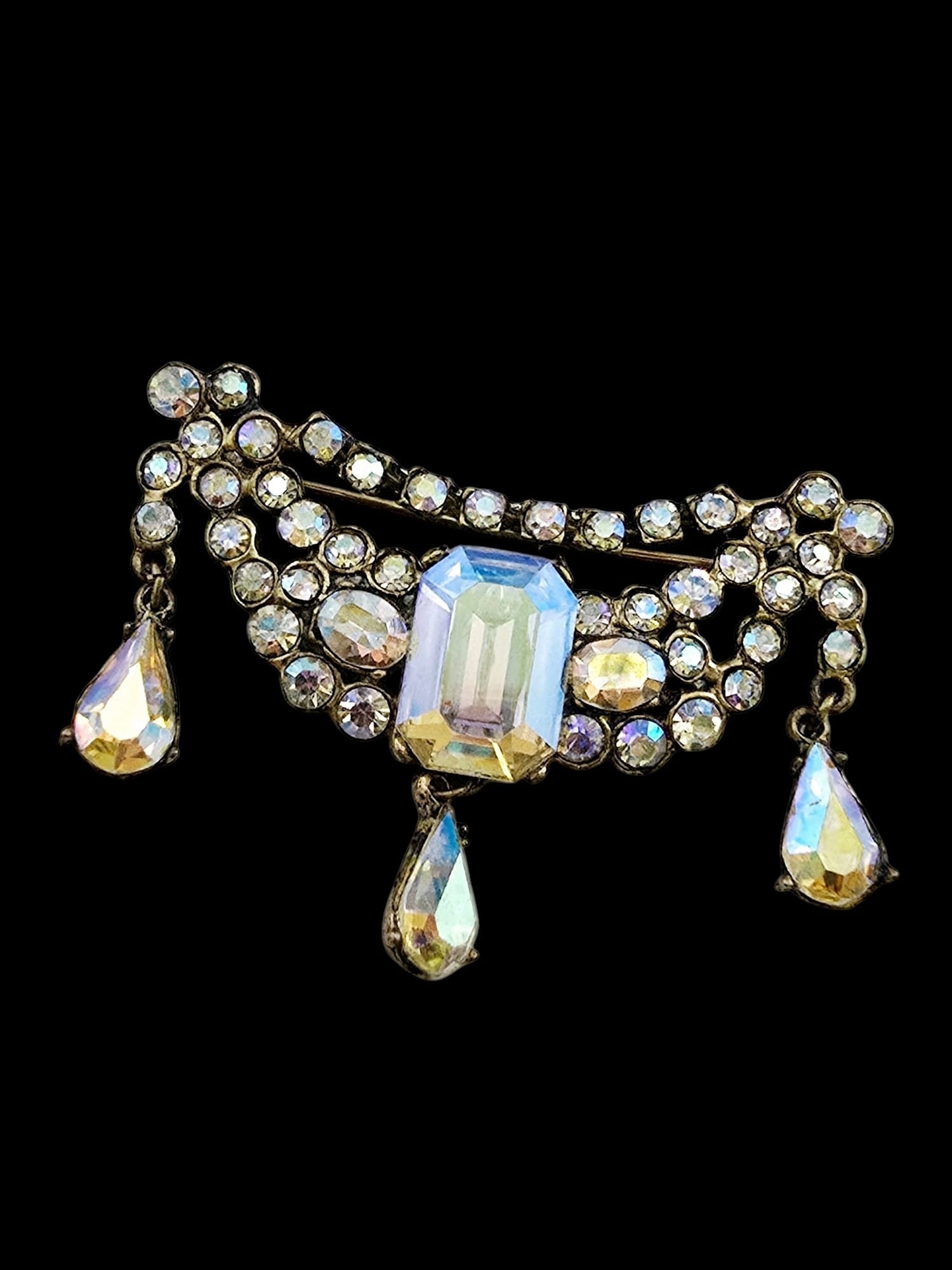 VINTAGE AB GLASS AND RHINESTONES DANGLING BROOCH (1 of 4)