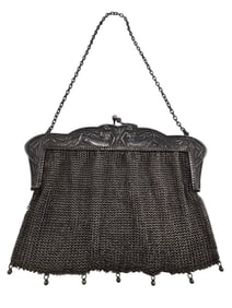 STUNNING ANTIQUE SILVERTONE MESH BAG WITH LADY FIGURES ON THE FRAME