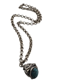 VINTAGE BEAUTIFUL SILVERTONE LINK CHAIN WITH EGYPTIAN PENDANT WITH SCARAB